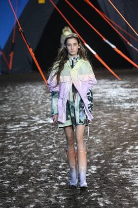 . 19 09 2015. London, United Kingdom. Music festival chic complete with a muddy catwalk at the Hunter Original show at London Fashion Week-S S 2016 -Day two.  xStephenxLockx xi-Imagesx IIM-11063-0015