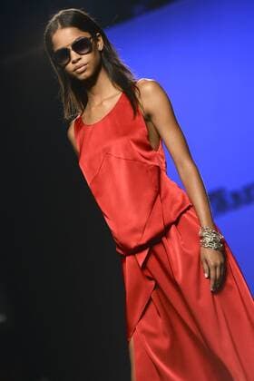 Model bei der Roberto Torretta Fashion Show auf der Mercedes-Benz Fashion Week Madrid Spring Summer 2016. Madrid, 19.09.2015 Roberto Torretta Model 