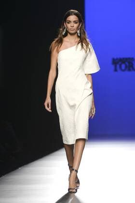 Model bei der Roberto Torretta Fashion Show auf der Mercedes-Benz Fashion Week Madrid Spring Summer 2016. Madrid, 19.09.2015 Roberto Torretta Model 