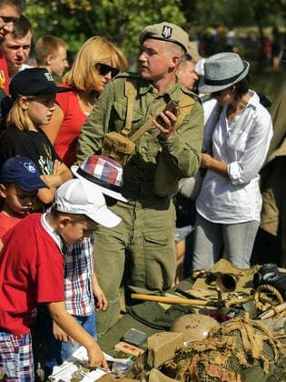 Sept. 19, 2015 - Customers visiting the relics of the US Army during the Second World War -- In the historical festival Civilization in Kiev, Ukraine have been replicated the history of revolutions, way of life and the atmosphere of centuries since antiquity and the middle of the twentieth century - ZUMAg154