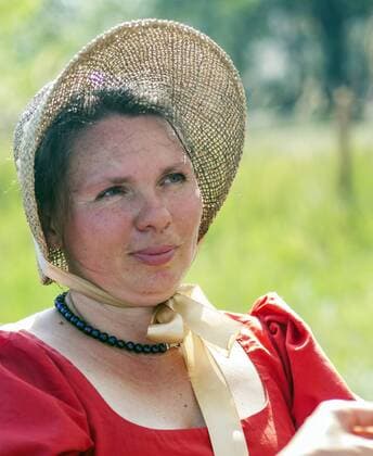 Sept. 19, 2015 - Woman in a dress and hat the early 19th century -- In the historical festival Civilization in Kiev, Ukraine have been replicated the history of revolutions, way of life and the atmosphere of centuries since antiquity and the middle of the twentieth century - ZUMAg154
