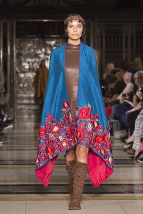 London, UK. 19 09 2015. Runway show of designer Maral Yazarloo for Maral - House of Middle East and Asia at Fashion Scout during London Fashion Week. London Fashion Week, Maral at Fashion Scout, London, UK 