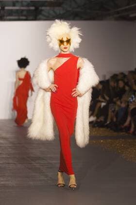 London, UK. 19 09 2015. London Fashion Week runway show of designer Gareth Pugh at the BFC Show Space in Brewer Street. London Fashion Week, Gareth Pugh, London, UK 