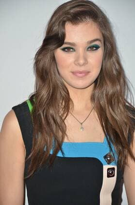 Sept. 19, 2015 - Las Vegas, Nevada, United States of America - Actress Hailee Steinfeld attends the 2015 iHeartRadio Music Festival on September 19, 2015 at MGM Grand Arena in Las Vegas, Nevada. Las Vegas United States of America - ZUMAt114