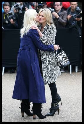 . 21 09 2015. London, United Kingdom.Kate Moss and Poppy Delevingne arriving at the Burberry Prorsum show at London Fashion Week S S 2016-Day four.  xStephenxLockx xi-Imagesx IIM-11077-0076