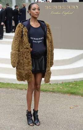 British model Jourdan Dunn attends Burberry Prorsum s Spring Summer 2016 catwalk show in London on September 21, 2015.  LON20150921113 RUNExHELLESTAD