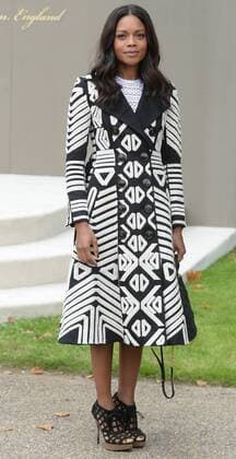 British actress Naomie Harris attends Burberry Prorsum s Spring Summer 2016 catwalk show in London on September 21, 2015.  LON20150921118 RUNExHELLESTAD
