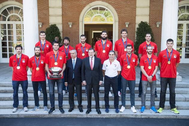 The reception of Prime Minister Mariano Rajoy to Spain national basketball team gold at EuroBasket 2015 at Moncloa Palace in Madrid, 21 September, 2015.  (21168023)