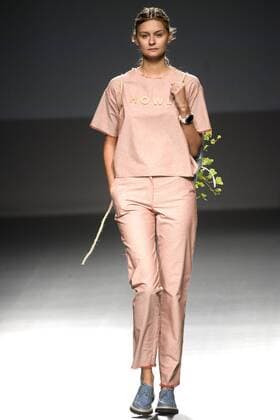 Model bei der Howl Fashion Show auf der Mercedes-Benz Fashion Week Madrid Spring Summer 2016. Madrid, 22.09.2015 Howl Model 