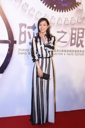 BEIJING, CHINA - SEPTEMBER 22: (CHINA OUT) Actress Zhang Jingchu poses on the red carpet during the Zhang Shuai 2016 S S Collection & Haute Couture at National Agricultural Exhibition Center on September 22, 2015 in Beijing, China.  CFP473290294