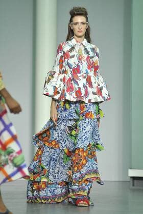 ENTERTAINMENT MODE Mailand Fashion Week - Stella Jean Modenschau Milan Fashion Week, Women Spring Summer 2016. Milano, Moda Donna, Primavera Estate 2016.STELLAJEAN Catwalk. Pictured: models  RiccardoxGiordano