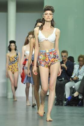 ENTERTAINMENT MODE Mailand Fashion Week - Stella Jean Modenschau Milan Fashion Week, Women Spring Summer 2016. Milano, Moda Donna, Primavera Estate 2016.STELLAJEAN Catwalk. Pictured: models  RiccardoxGiordano