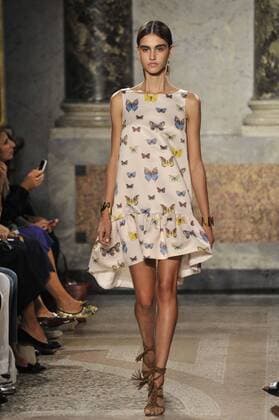 ENTERTAINMENT MODE Mailand Fashion Week - Blugirl Modenschau Milan Fashion Week, Women Spring Summer 2016. Milano, Moda Donna, Primavera Estate 2016. BLUGIRL catwalk Pictured: models  RiccardoxGiordano Fotosicki