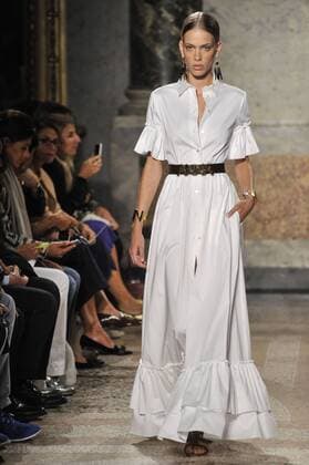 ENTERTAINMENT MODE Mailand Fashion Week - Blugirl Modenschau Milan Fashion Week, Women Spring Summer 2016. Milano, Moda Donna, Primavera Estate 2016. BLUGIRL catwalk Pictured: models  RiccardoxGiordano Fotosicki