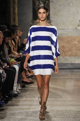 ENTERTAINMENT MODE Mailand Fashion Week - Blugirl Modenschau Milan Fashion Week, Women Spring Summer 2016. Milano, Moda Donna, Primavera Estate 2016. BLUGIRL catwalk Pictured: models  RiccardoxGiordano Fotosicki