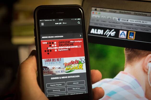 Symbolfoto: Aldi Life Musik, powered by Napster. Mit einem Angebot zum Kampfpreis wollen der Streaming-Dienst und der Discounter den deutschen Markt für Musik aus dem Netz aufmischen. Das Aldi-Angebot ist zwei Euro günstiger als die ähnlichen Dienste von Unternehmen wie Spotify und Apple.