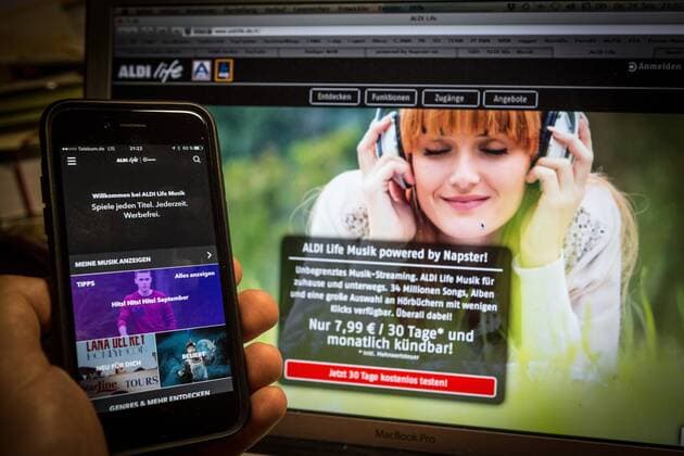 Symbolfoto: Aldi Life Musik, powered by Napster. Mit einem Angebot zum Kampfpreis wollen der Streaming-Dienst und der Discounter den deutschen Markt für Musik aus dem Netz aufmischen. Das Aldi-Angebot ist zwei Euro günstiger als die ähnlichen Dienste von Unternehmen wie Spotify und Apple.