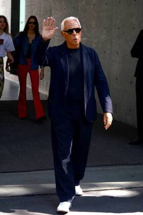 ENTERTAINMENT CELEBRITIES Mailand Fashion Week - Prominente vor der Emporio Armani Modenschau Milano, Guests arrivals at the Emporio Armani Fashion Sohw. Milan Fashion Week. Pictured: Giorgio Armani  Comi Terenghi