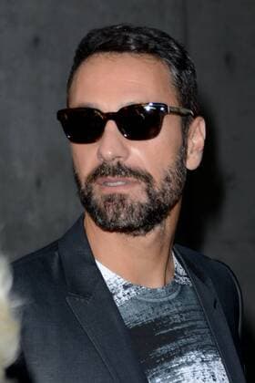 ENTERTAINMENT CELEBRITIES Mailand Fashion Week - Prominente vor der Emporio Armani Modenschau Milano, Guests arrivals at the Emporio Armani Fashion Sohw. Milan Fashion Week. Pictured: Raoul Bova  Comi Terenghi