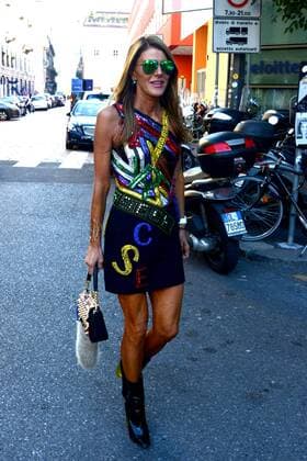 ENTERTAINMENT CELEBRITIES Mailand Fashion Week - Prominente vor der Emporio Armani Modenschau Milano, Guests arrivals at the Emporio Armani Fashion Sohw. Milan Fashion Week. Pictured: Anna Dello Russo  Comi Terenghi