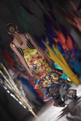 A model presents creations by Leitmotiv during the Milan Fashion Week Sping Summer 2016 in Milan, Italy, on Sept. 26, 2015. ) ITALY-MILAN-FASHION WEEK JinxYu 