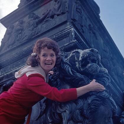 Die Schauspielerin Lotti Krekel in München, Deutschland 1960er Jahre. German actress Lotti Krekel at Munich, Germany 1960s. 6x6Dia5 Copyright: HeinzxBrowers UnitedArchives000142