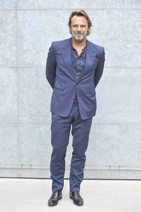 ENTERTAINMENT CELEBRITIES Mailand Fashion Week - Prominenz bei Giorgio Armani Modenschau Milan Fashion Week, Women Spring Summer 2016. Milano, Moda Donna, Primavera Estate 2016. GIORGIO ARMANI front row Pictured: Alessandro Preziosi  RiccardoxGiorrdanox Fotosicki