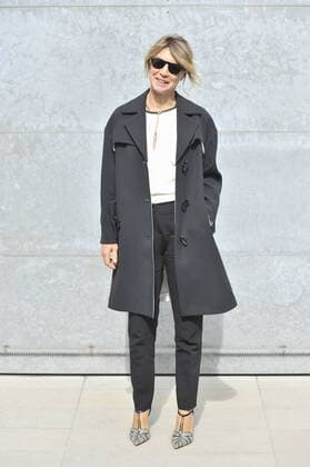 ENTERTAINMENT CELEBRITIES Mailand Fashion Week - Prominenz bei Giorgio Armani Modenschau Milan Fashion Week, Women Spring Summer 2016. Milano, Moda Donna, Primavera Estate 2016. GIORGIO ARMANI front row Pictured: Margherita Buy  RiccardoxGiorrdanox Fotosicki