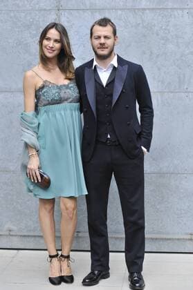 ENTERTAINMENT CELEBRITIES Mailand Fashion Week - Prominenz bei Giorgio Armani Modenschau Milan Fashion Week, Women Spring Summer 2016. Milano, Moda Donna, Primavera Estate 2016. GIORGIO ARMANI front row Pictured: Alessandro Cattelan e signora  RiccardoxGiorrdanox Fotosicki
