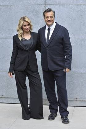 ENTERTAINMENT CELEBRITIES Mailand Fashion Week - Prominenz bei Giorgio Armani Modenschau Milan Fashion Week, Women Spring Summer 2016. Milano, Moda Donna, Primavera Estate 2016. GIORGIO ARMANI front row Pictured: Angelica e Gabriele Muccino  RiccardoxGiorrdanox Fotosicki