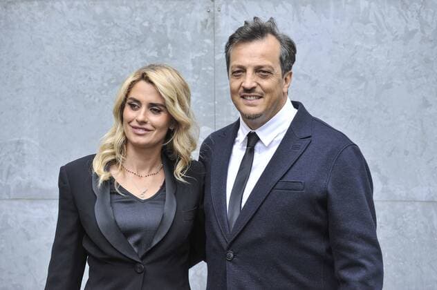 ENTERTAINMENT CELEBRITIES Mailand Fashion Week - Prominenz bei Giorgio Armani Modenschau Milan Fashion Week, Women Spring Summer 2016. Milano, Moda Donna, Primavera Estate 2016. GIORGIO ARMANI front row Pictured: Angelica e Gabriele Muccino  RiccardoxGiorrdanox Fotosicki
