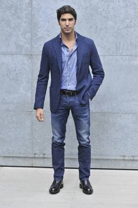 ENTERTAINMENT CELEBRITIES Mailand Fashion Week - Prominenz bei Giorgio Armani Modenschau Milan Fashion Week, Women Spring Summer 2016. Milano, Moda Donna, Primavera Estate 2016. GIORGIO ARMANI front row Pictured: Cayetano Rivera  RiccardoxGiorrdanox Fotosicki