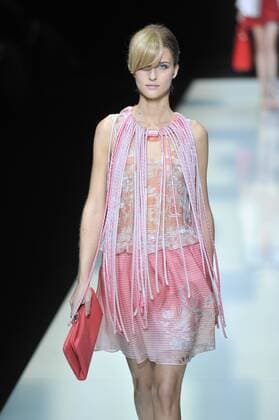ENTERTAINMENT MODE Mailand Fashion Week - Giorgio Armani Modenschau Milan Fashion Week, Women Spring Summer 2016. Milano, Moda Donna, Primavera Estate 2016. GIORGIO ARMANIcatwalk Pictured: models  RiccardoxGiorrdanox Fotosicki