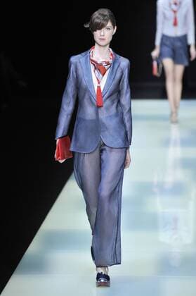 ENTERTAINMENT MODE Mailand Fashion Week - Giorgio Armani Modenschau Milan Fashion Week, Women Spring Summer 2016. Milano, Moda Donna, Primavera Estate 2016. GIORGIO ARMANIcatwalk Pictured: models  RiccardoxGiorrdanox Fotosicki