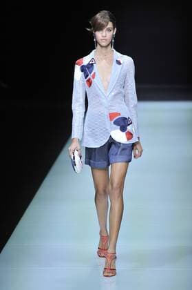 ENTERTAINMENT MODE Mailand Fashion Week - Giorgio Armani Modenschau Milan Fashion Week, Women Spring Summer 2016. Milano, Moda Donna, Primavera Estate 2016. GIORGIO ARMANIcatwalk Pictured: models  RiccardoxGiorrdanox Fotosicki