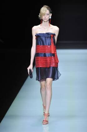 ENTERTAINMENT MODE Mailand Fashion Week - Giorgio Armani Modenschau Milan Fashion Week, Women Spring Summer 2016. Milano, Moda Donna, Primavera Estate 2016. GIORGIO ARMANIcatwalk Pictured: models  RiccardoxGiorrdanox Fotosicki
