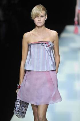 ENTERTAINMENT MODE Mailand Fashion Week - Giorgio Armani Modenschau Milan Fashion Week, Women Spring Summer 2016. Milano, Moda Donna, Primavera Estate 2016. GIORGIO ARMANIcatwalk Pictured: models  RiccardoxGiorrdanox Fotosicki