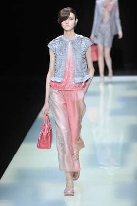 ENTERTAINMENT MODE Mailand Fashion Week - Giorgio Armani Modenschau Milan Fashion Week, Women Spring Summer 2016. Milano, Moda Donna, Primavera Estate 2016. GIORGIO ARMANIcatwalk Pictured: models  RiccardoxGiorrdanox Fotosicki