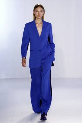 ENTERTAINMENT MODE Mailand Fashion Week - Mila Schön Modenschau Milan Fashion Week, Women Spring Summer 2016. Milano, Moda Donna, Primavera Estate 2016. MILA SCHON catwalk Pictured: models  SimonaxChioccia Fotosicki