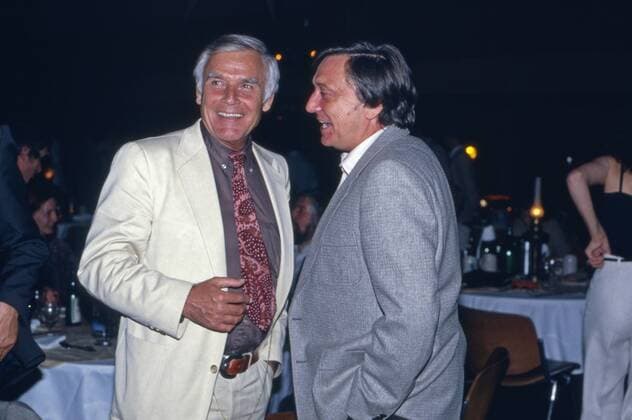 Der deutsche Showmaster und Schauspieler Joachim Fuchsberger (links) mit Regisseur Dieter Pröttel, Deutschland 1970er Jahre. German actor and TV show presenter Joachim Fuchsberger (left) with director Dieter Proettel, Germany 1970s. 24x36DiaV27 Copyright: HeinzxBrowers UnitedArchives20001476