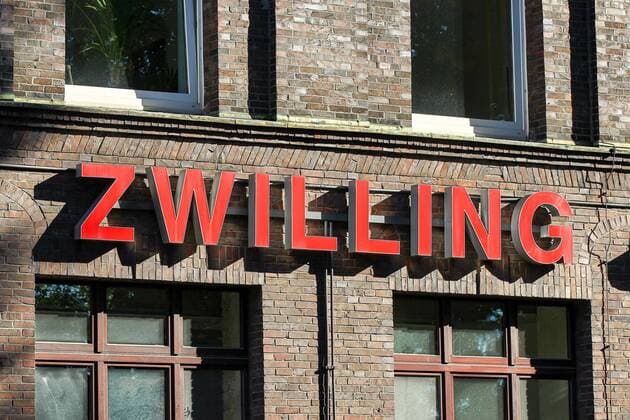 Solingen Schriftzug der Firma Zwilling am Firmensitz in Solingen Themen Zwilling J.A. Henkels, Solingen, 30.09.2015 Copyright: Deutzmannx xEibner-Pressefoto EP_cdn