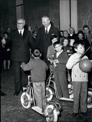 1969 - West German Chancellor Kurt Kiesinger and Foreign Minister Willy Brandt are in Rome on a three day official visit, were received at the Quirinale Palace by the Italian President of the Republic Giuseppe Saragat. OPS: President Giuseppe Saragat and Chancellor Kurt Kiesinger posing with the Sicilian earthquake refugees housed in President s Saragat palace. Chancellor Kiesinger gave them presents for children and for parents. - ZUMAk09_