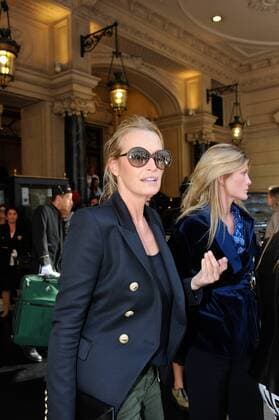 Estelle HALLIDAY - Paris Fashion Week, Modenschau Balmain - Paris, Frankreich - 01 10 2015 ThierryBreton Panoramic 