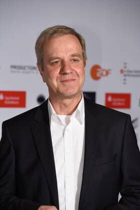 Phoenix-Programmgeschäftsführer Michael Hirz kommt am 01.10.2015 in Köln zur Preisverleihung der 25. Cologne Conference. Ausgezzeichnet werden herausragende Leistungen aus der internationalen Film- und Fernsehbranche. Vom 25.09. bis 01.10. findet das Festival für herausragendes Fernsehen und unabhängige Filmkultur in Köln statt.