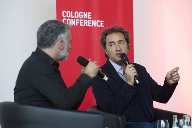 von links: Dominico La PORTA, Journalist, Filmjournalist, Paolo SORRENTINO, ITA, Regisseur, Schriftsteller, Autor, Werkstattgespraeche im Rahmen der Cologne Conference in Koeln, 01.10.2015.