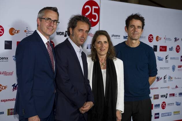 von links: Andreas WOLTER, Buergermeister Koeln, Preistraeger Paolo SORRENTINO, ITA, Regisseur, Schriftsteller, Autor, Petra MUELLER, Müller, Geschaeftsfuehrerin der Filmstifung NRW, Tom TYKWER, Deutschland, Regisseur, Roter Teppich, Red Carpet Show, Preisverleihung der Cologne Conference in Koeln, 01.10.2015.