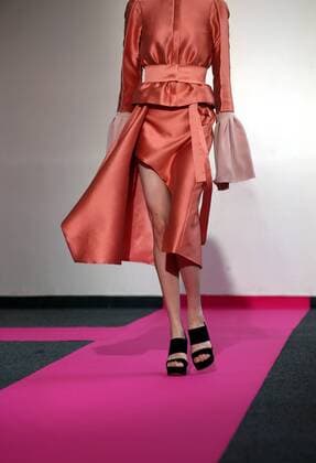A model takes to the catwalk during the presentation of Diogo Miranda s collection as part of the 2016 Spring-Summer ready-to-wear Fashion Week in Paris, on October 3, 2015.  PAR20151003109 MAYAxVIDON-WHITE