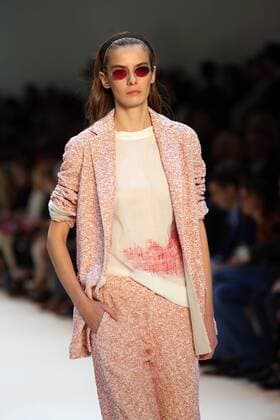 A model takes to the catwalk during the presentation of Akris collection as part of the 2016 Spring-Summer ready-to-wear Fashion Week in Paris, on October 4, 2015.  PAR20151004111 MAYAxVIDON-WHITE