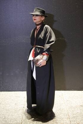 Catherine Baba CELEBRITES : Paris Fashion Week - Ankunft zur Modenschau von Yves saint Laurent - Paris - 05 10 2015 PhilippeSTERC Panoramic 