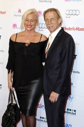 Christoph Daum mit Ehefrau Angelica Camm-Daum bei der Verleihung des Deutschen Sportjournalistenpreises 2015 im Hotel Grand Elysee. Hamburg, 05.10.2015 Foto:xgbrcix xFuturexImage